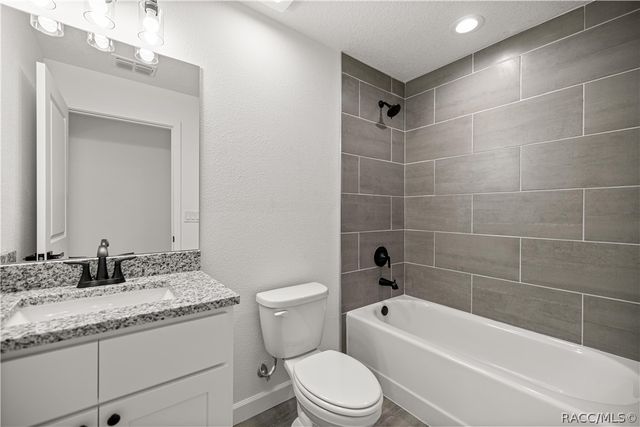 24125 NW Foxglove Lane, Dunnellon, FL 34431