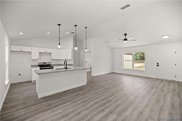 24125 NW Foxglove Lane, Dunnellon, FL 34431