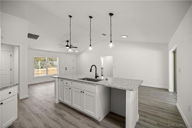 24125 NW Foxglove Lane, Dunnellon, FL 34431