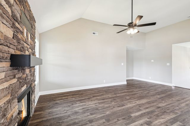 352 Cardinal Creek, Clarksville, TN 37040