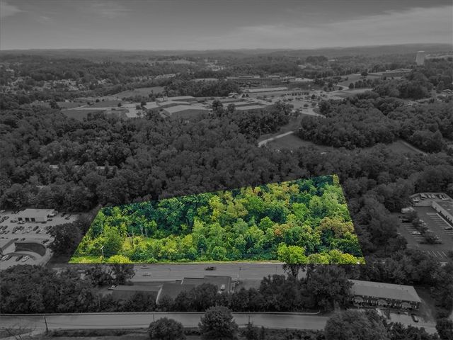 0 E Route 30, North Huntingdon, PA 15642