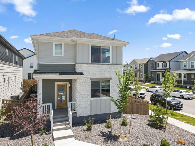 21051 E 63rd Drive, Aurora, CO 80019