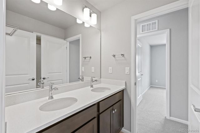21051 E 63rd Drive, Aurora, CO 80019