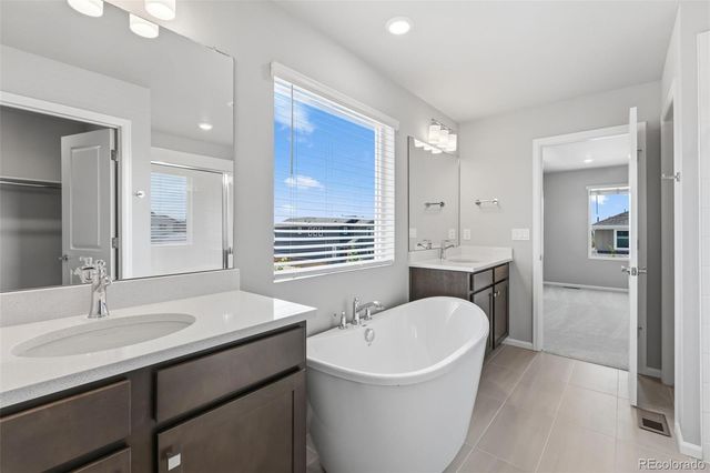 21051 E 63rd Drive, Aurora, CO 80019