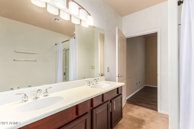 16734 E LA MONTANA Drive 108, Fountain Hills, AZ 85268