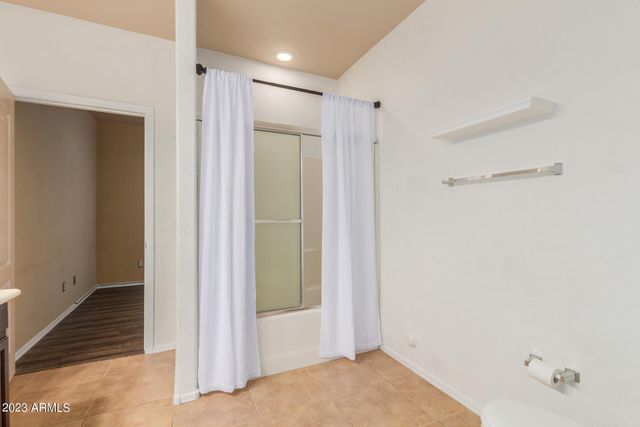 16734 E LA MONTANA Drive 108, Fountain Hills, AZ 85268