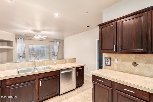 16734 E LA MONTANA Drive 108, Fountain Hills, AZ 85268