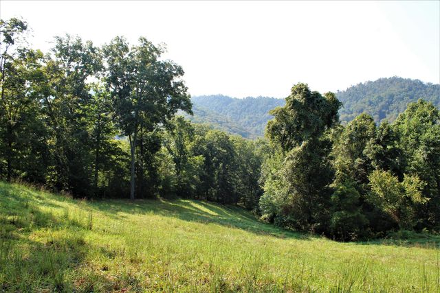 5446 KY 378, Vancleve, KY 41385