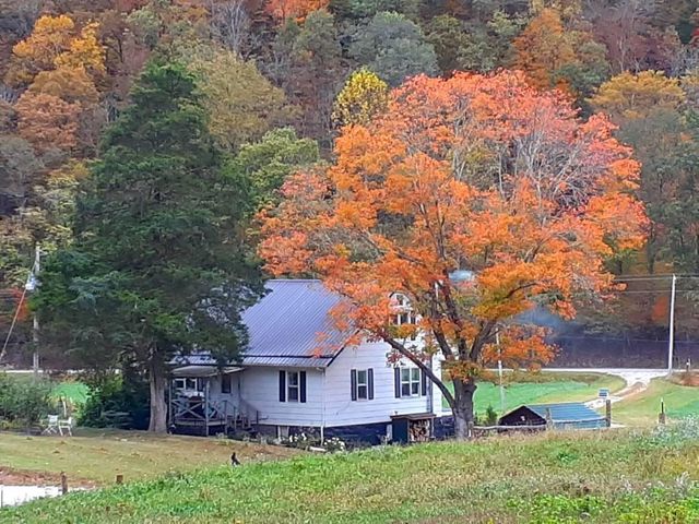 5446 KY 378, Vancleve, KY 41385