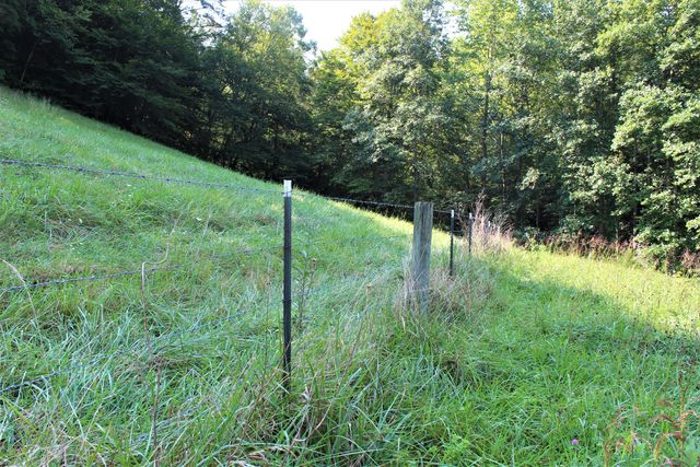 5446 KY 378, Vancleve, KY 41385