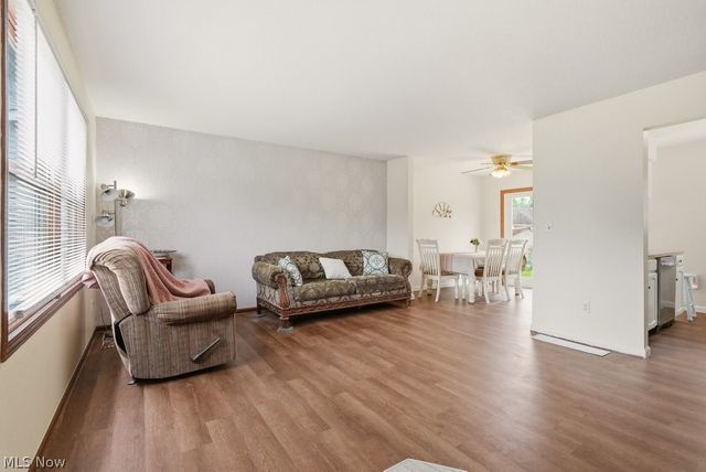 1215 Cherokee Trail, Streetsboro, OH 44241