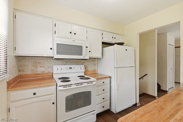 1215 Cherokee Trail, Streetsboro, OH 44241