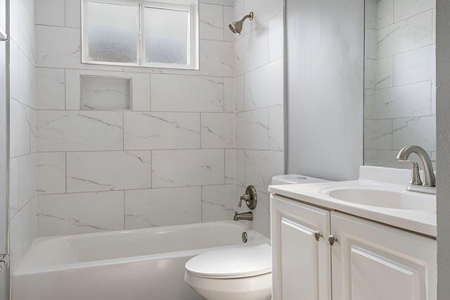 415 Bellmar Lane, Friendswood, TX 77546