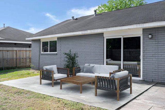 415 Bellmar Lane, Friendswood, TX 77546