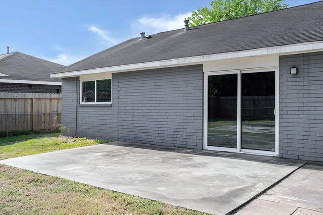 415 Bellmar Lane, Friendswood, TX 77546