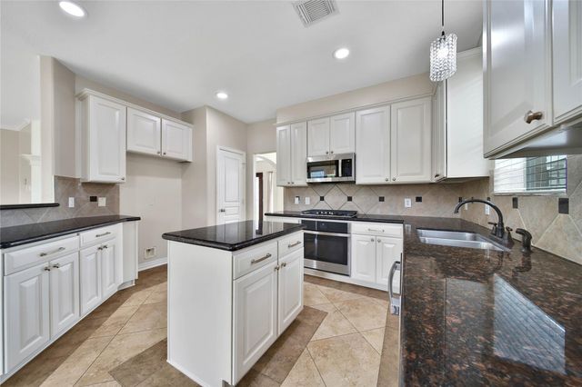 17802 Harbour Bridge Point Drive, Cypress, TX 77429