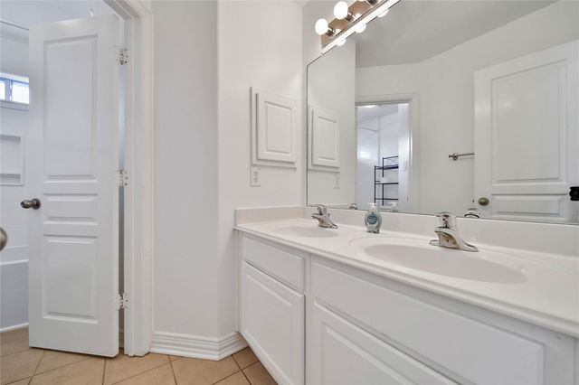 17802 Harbour Bridge Point Drive, Cypress, TX 77429