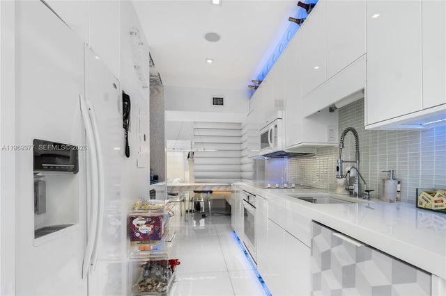 1616 Michigan Avenue 1, Miami Beach, FL 33139