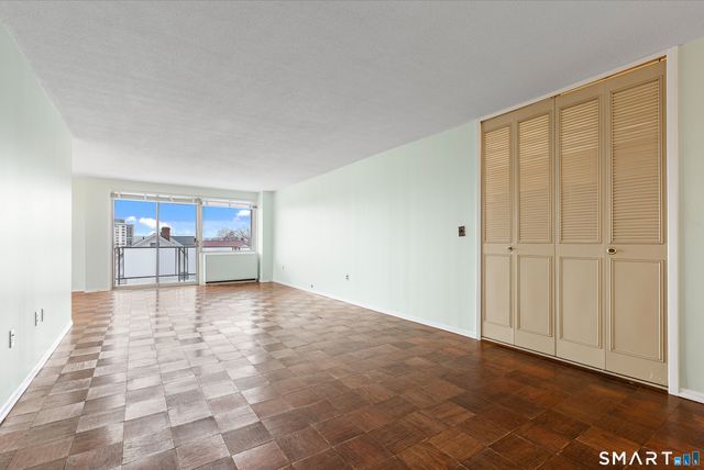 1 Strawberry Hill Court APT 2B, Stamford, CT 06902