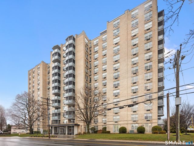 1 Strawberry Hill Court APT 2B, Stamford, CT 06902