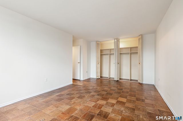 1 Strawberry Hill Court APT 2B, Stamford, CT 06902