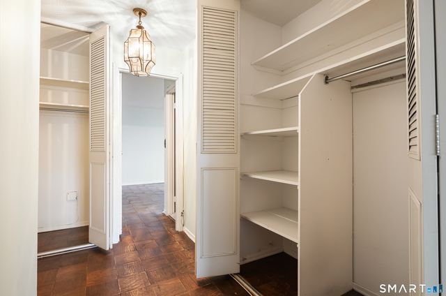 1 Strawberry Hill Court APT 2B, Stamford, CT 06902