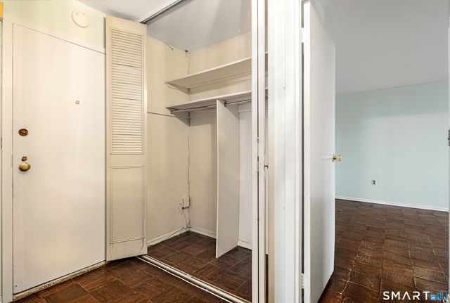 1 Strawberry Hill Court APT 2B, Stamford, CT 06902