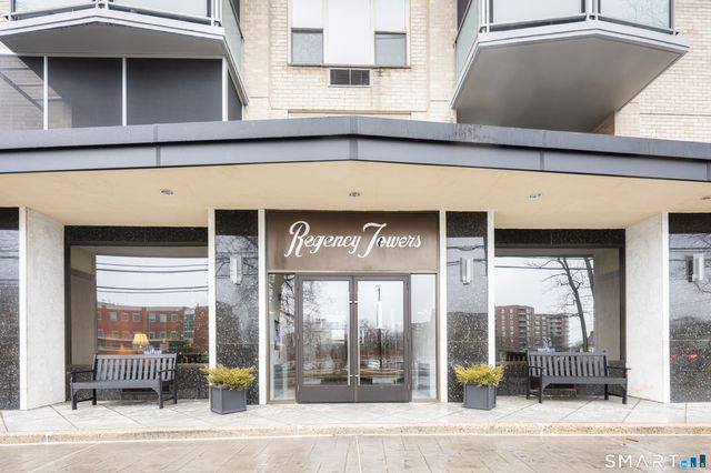 1 Strawberry Hill Court APT 2B, Stamford, CT 06902