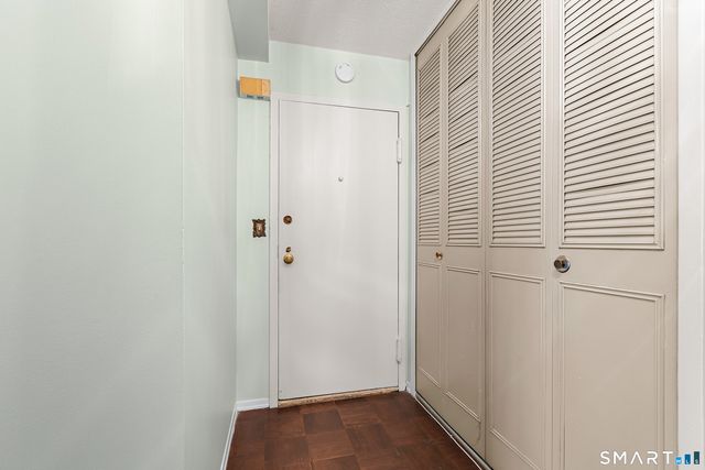 1 Strawberry Hill Court APT 2B, Stamford, CT 06902