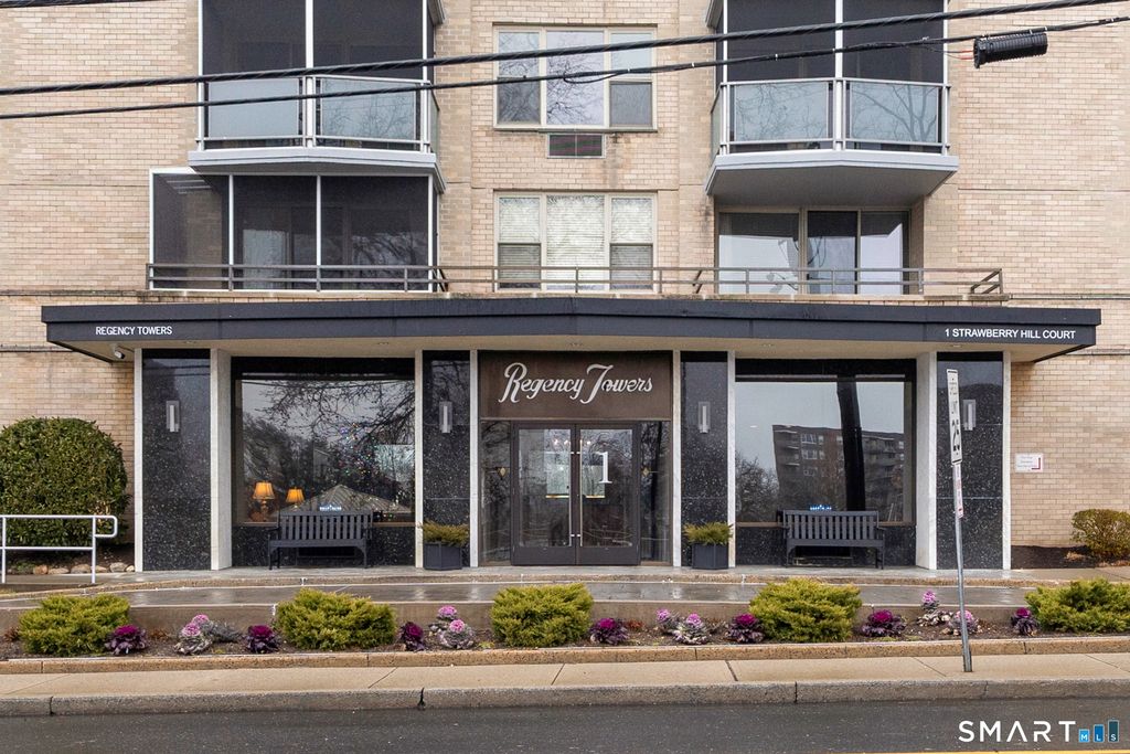 1 Strawberry Hill Court APT 2B, Stamford, CT 06902