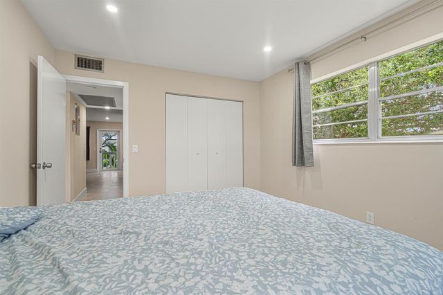 168 Farnham, Deerfield Beach, FL 33442