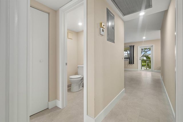 168 Farnham, Deerfield Beach, FL 33442