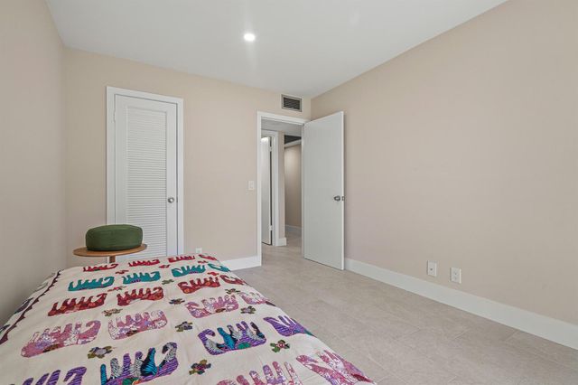 168 Farnham, Deerfield Beach, FL 33442