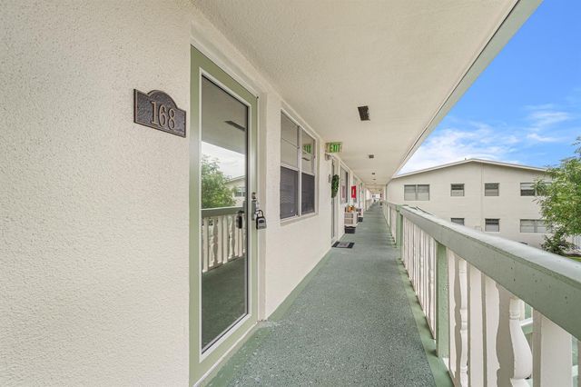 168 Farnham, Deerfield Beach, FL 33442