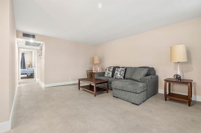 168 Farnham, Deerfield Beach, FL 33442