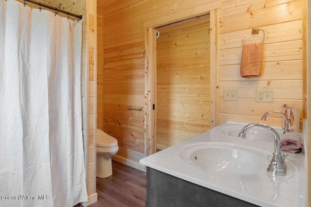 452 Ruby Creek Rd, Naples, ID 83847 photo 18