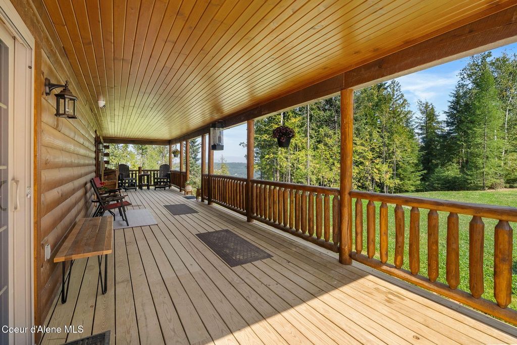 452 Ruby Creek Rd, Naples, ID 83847 photo 4