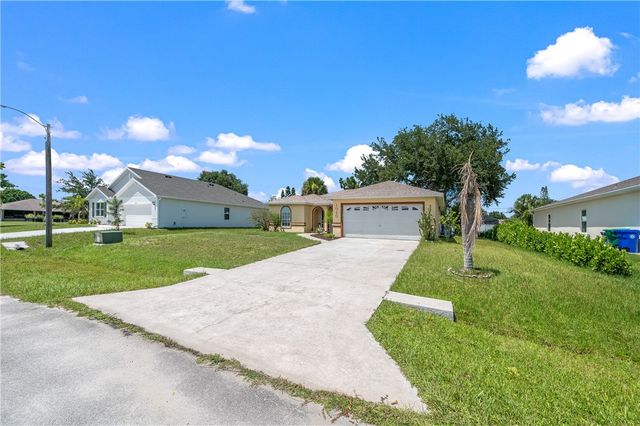 1020 Seamist Lane, Sebastian, FL 32958