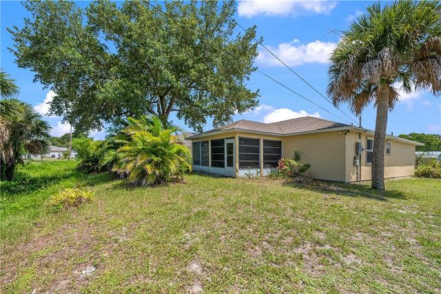 1020 Seamist Lane, Sebastian, FL 32958