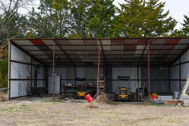 8505 County Road 500, Blue Ridge, TX 75424