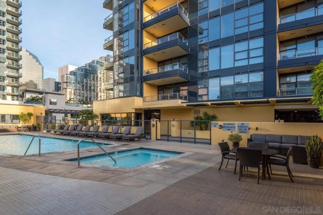 1325 Pacific Hwy 805, San Diego, CA 92101