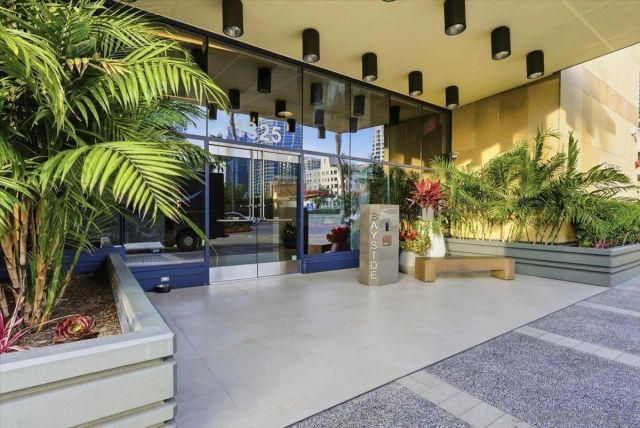 1325 Pacific Hwy 805, San Diego, CA 92101