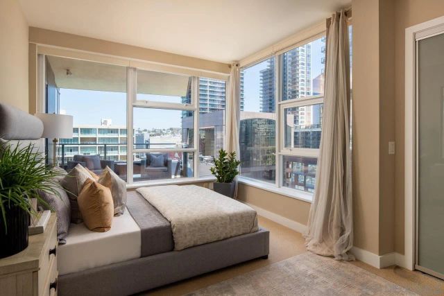 1325 Pacific Hwy 805, San Diego, CA 92101