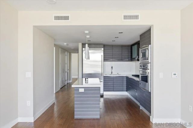 1325 Pacific Hwy 805, San Diego, CA 92101