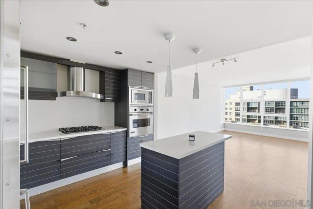 1325 Pacific Hwy 805, San Diego, CA 92101