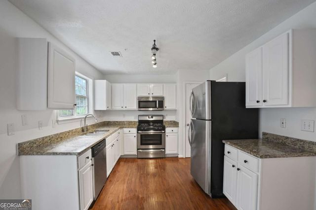 1442 GLENOVER Circle, Marietta, GA 30062