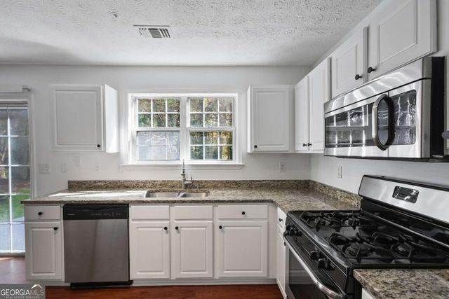 1442 GLENOVER Circle, Marietta, GA 30062