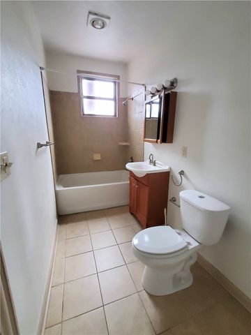 80 S 15th St 2, South Side, PA 15203