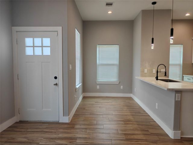 4124 Vaughn Street A, Houston, TX 77016