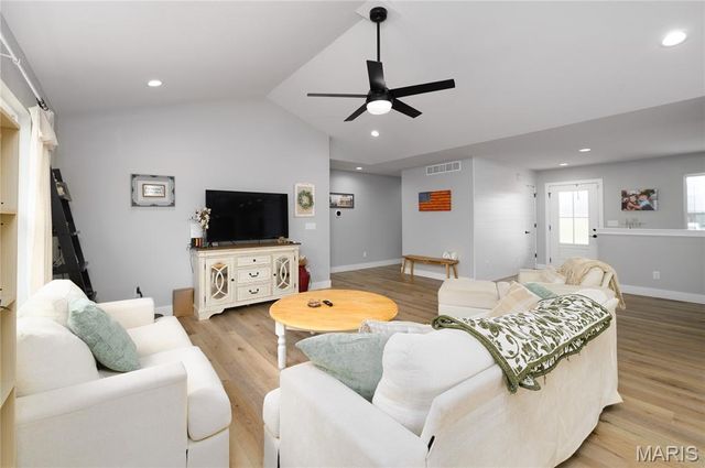 155 Mesa Drive, Waynesville, MO 65583